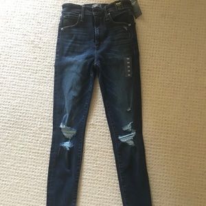 Abercrombie & Fitch High Waisted Jeans